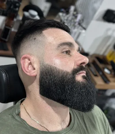 Romeros Barbershop || Fryzjer Męski Lublin